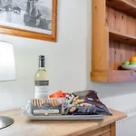 Lobster Pot Cottage - Whitby